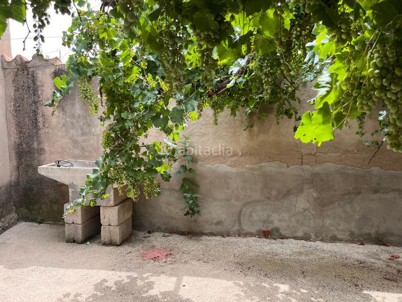 Foto b08befb6-2398-4cf0-a6a2-21559400aa7a. Casa adossada amb aparcament a Tobarra