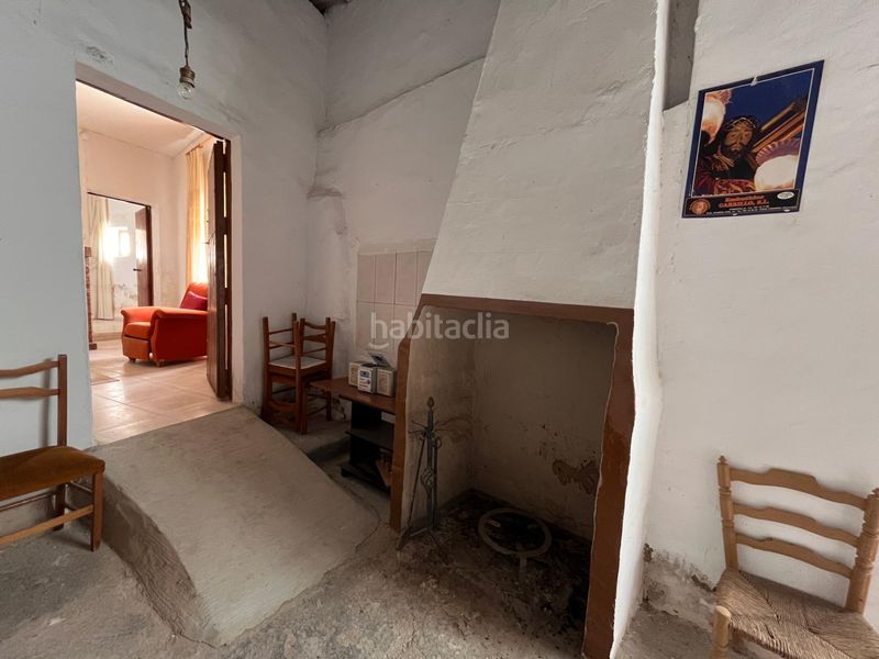 Foto cd749aec-4914-4745-a6a7-f934a972bee7. Casa adossada amb aparcament a Tobarra