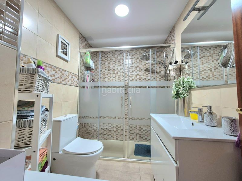 Foto 1df8fbf8-69d4-4506-8080-7ef58b2b3eb5. Pis amb aparcament a Centro Estepona