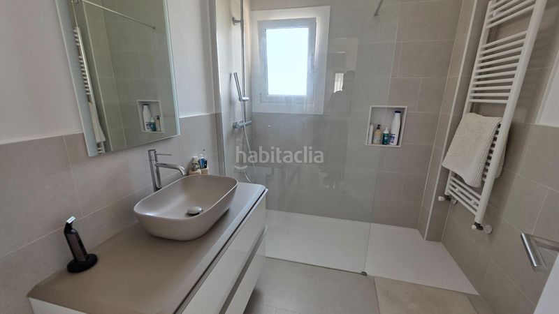 Foto 42e6fe4b-f24f-4ce5-98c8-63c4fcc54590. Casa amb calefacció aparcament piscina a Port - La Clota - Puig Sec Escala (L´)