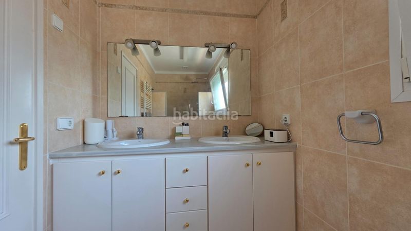 Foto d88b9c77-f3c9-4053-9310-be34a3965f5c. Casa amb calefacció aparcament piscina a Port - La Clota - Puig Sec Escala (L´)