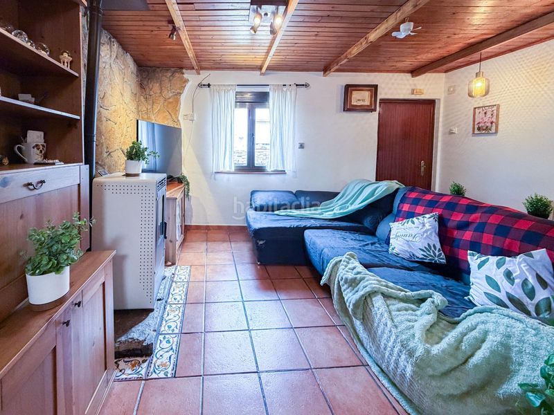 Foto 6833d9c4-b704-40ce-9e38-b78df39d537c. Casa amb calefacció aparcament a Parroquias Sur - La Manjoya Oviedo