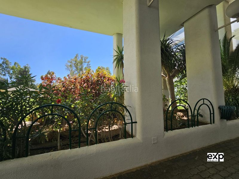 Foto ef1e39cb-02a5-4c88-b5c9-d3279aa22db1. Pis amb piscina a Castillo Sohail - Myramar Fuengirola
