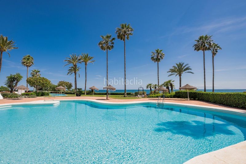Foto 175f0b1d-114c-41cf-aa8e-2f6adf783b2f. Àtic amb calefacció aparcament piscina a Zona de Punta Plata Estepona