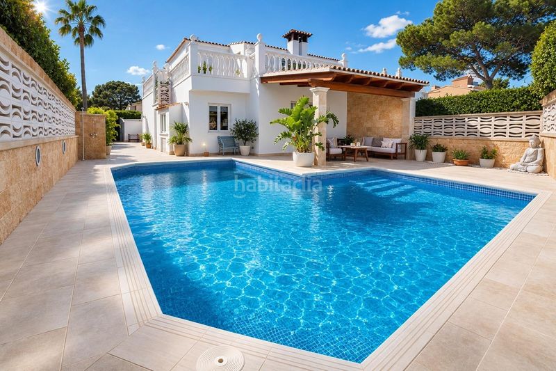 Foto e6c6f200-57cb-4b33-9cbe-c90d9ad11066. Chalet  pareado con piscina y vistas a la bahía de palma en badia gran en Llucmajor