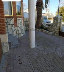 Maison  Calle cuenca. Chalet en venta en madrigueras albacete.