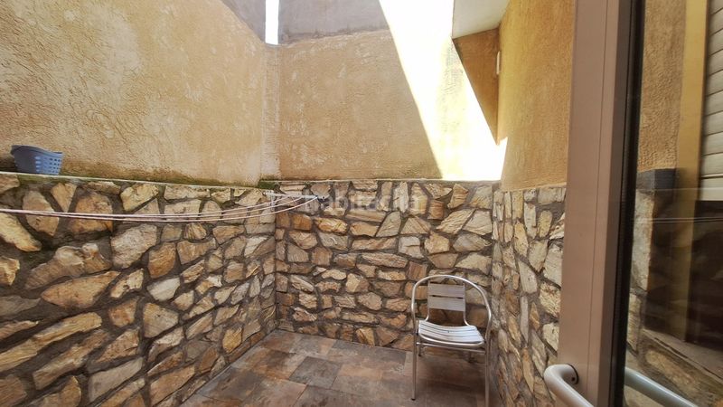 Foto b4d51678-4773-4b7f-b4b0-653638bc89f9. Casa amb calefacció aparcament a Madrigueras