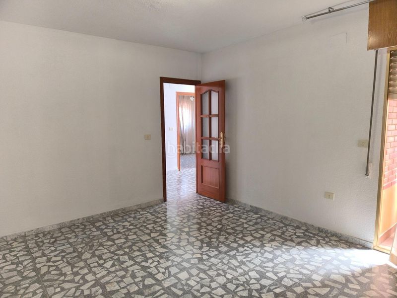 Foto cbb43039-5a96-4fb0-9769-91cc776b3692. Casa amb calefacció aparcament a Madrigueras