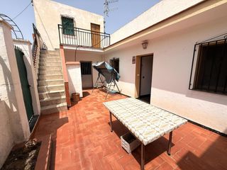 Haus  Carrer riu guadalquivir. Casa o chalet independiente en la collada  sis camins, vilanova