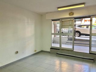 Local commercial à Montblanc