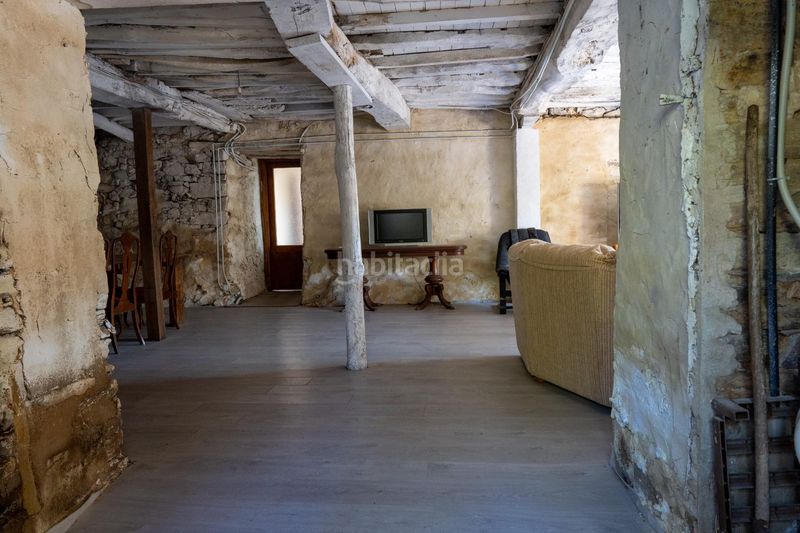 Foto 6d3111fc-6f17-4037-8cb7-b448b959fe8d. Chalet en lugar san bartolomé chalet independiente con hórreo tradicional en san bartolomé en Pravia