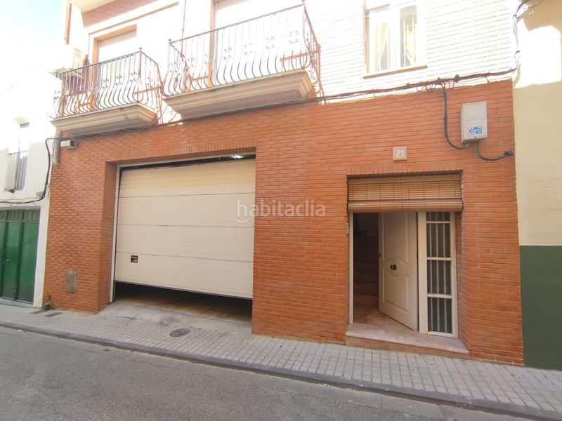 Foto c563f1c9-9ce7-424e-ba25-889acf197088. Edificio in Aielo de Malferit