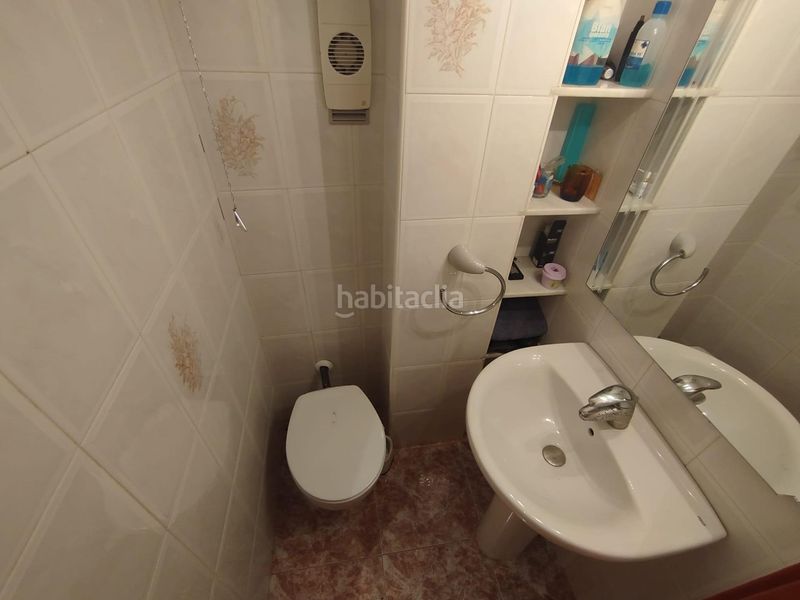 Foto ea2f7937-1256-449d-a35f-4bc850505925. Edificio in Aielo de Malferit
