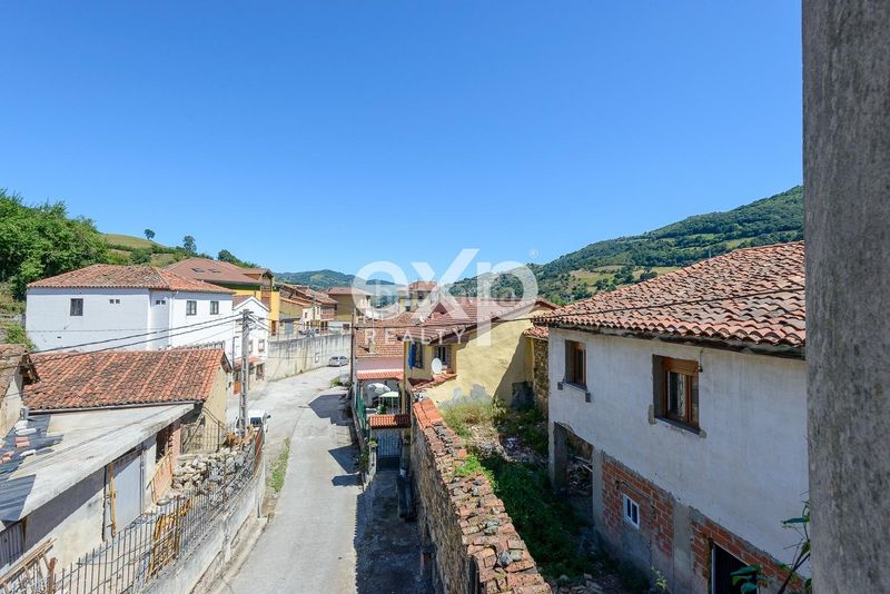 Foto 9642bddc-2679-4e51-9989-ee5260e578d7. Haus in lugar lugar vega ciego 26 in Lena