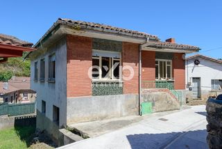 Casa a Lugar lugar vega ciego 26. Casa independiente en lena  luminosa y con grandes posibilidades
