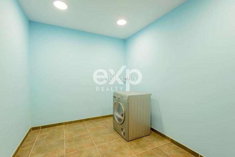 Foto 423356ca-b83b-494d-bf55-2b3d768cd5bd. Casa amb aparcament piscina a Leorio Gijón