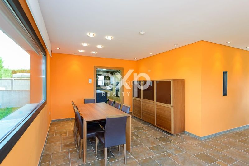 Foto 4b1b4d76-e18c-41fa-8170-808685130332. Casa amb aparcament piscina a Leorio Gijón