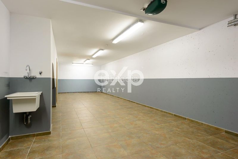 Foto a4865587-31ac-4ed5-974d-3e67847e26f1. Casa amb aparcament piscina a Leorio Gijón