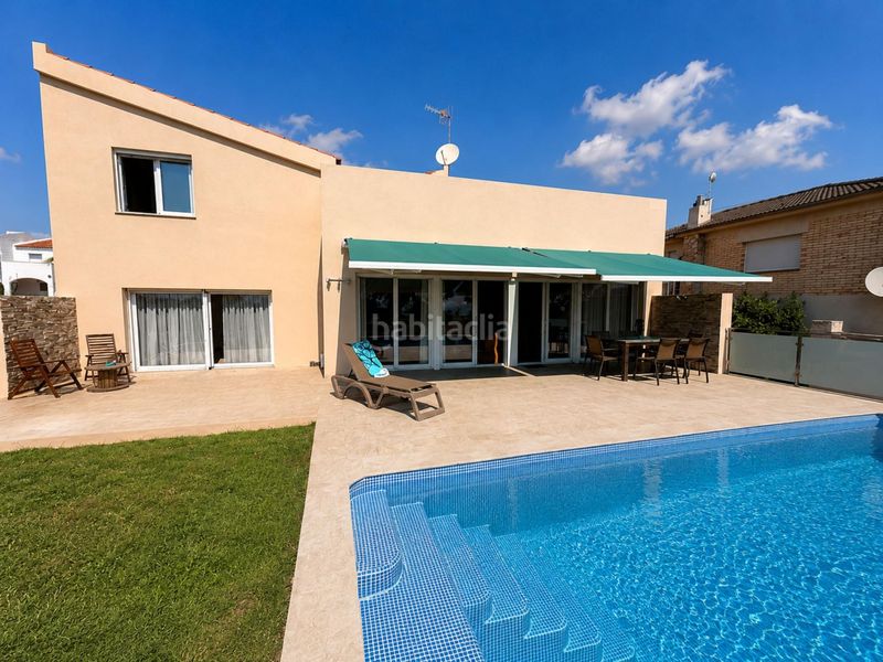Foto 16836d5b-1660-428d-8204-56c7d69c4e50. Xalet amb aparcament piscina a Ampolla (L´)