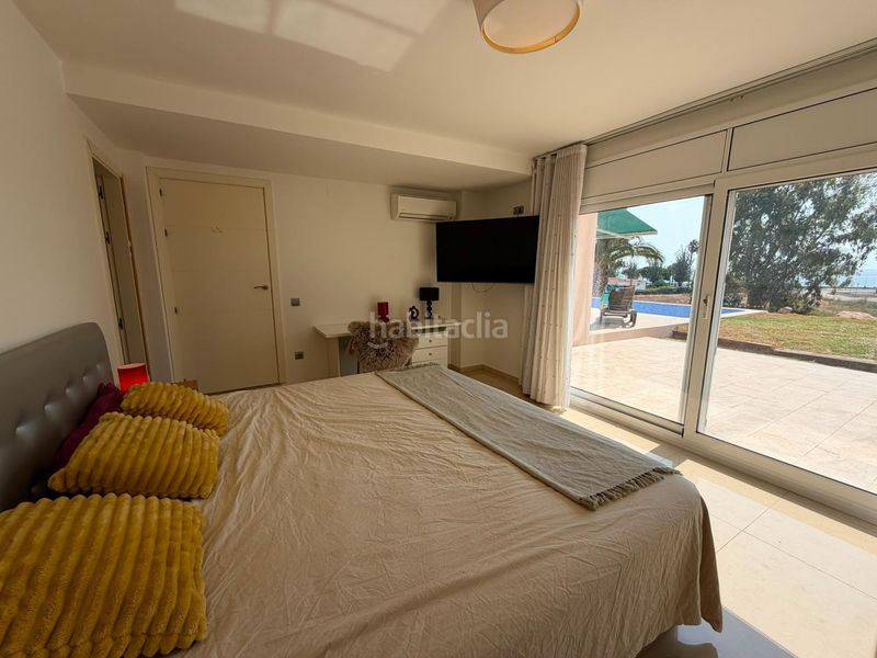Foto ca3ef862-c5db-424a-ad14-3d6ea7772389. Xalet amb aparcament piscina a Ampolla (L´)