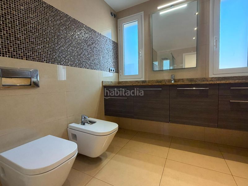 Foto e79b8b81-a539-415b-97c1-dd181e1ca12a. Xalet amb aparcament piscina a Ampolla (L´)