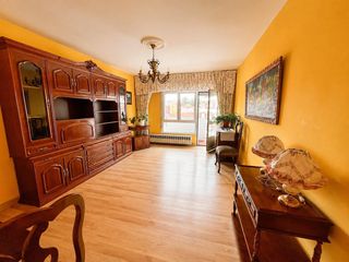Flat  Calle ramon y cajal. Piso exterior y muy soleado en carbayedo