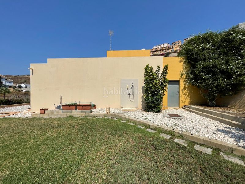 Foto 529a7239-6e28-4fa8-84f8-0e07e1814b7e. Xalet amb aparcament piscina a El Peñoncillo Torrox