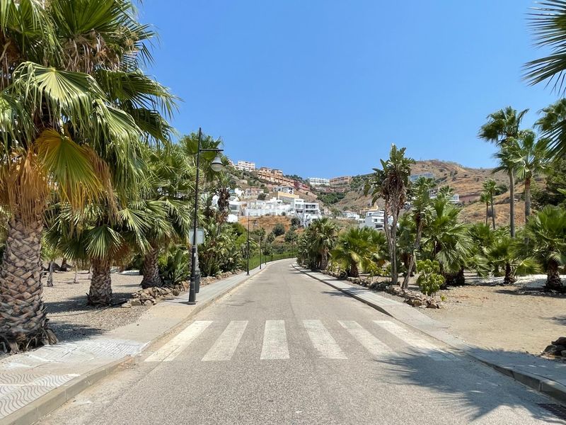 Foto bd551999-0bfa-4cd4-b879-cc3af3614b1a. Xalet amb aparcament piscina a El Peñoncillo Torrox