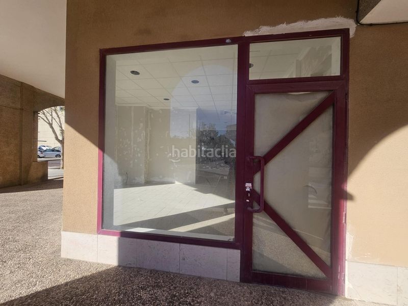 Foto cf6c4281-b729-456a-b804-3510aed711eb. Local comercial venta local esquinero en la rapita en La Ràpita