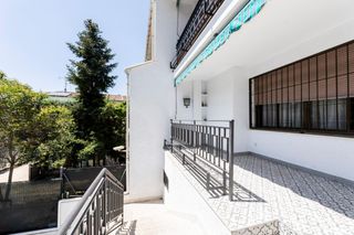 Maison jumelée à Colonia. Amplio chalet adosado con gran potencial y a pocos minutos del c