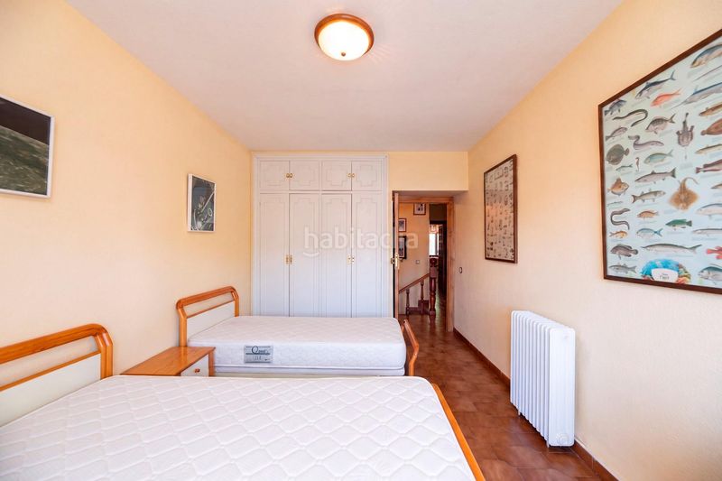 Foto 31ffb6c4-3800-43ef-8a59-5352e2aac4f4. Casa adossada amb calefacció aparcament a Colonia Torrelodones