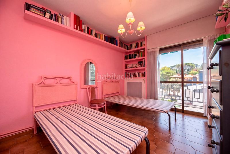 Foto ba9f22d3-dab5-41b8-8cc5-b36cd178bbe9. Casa adossada amb calefacció aparcament a Colonia Torrelodones