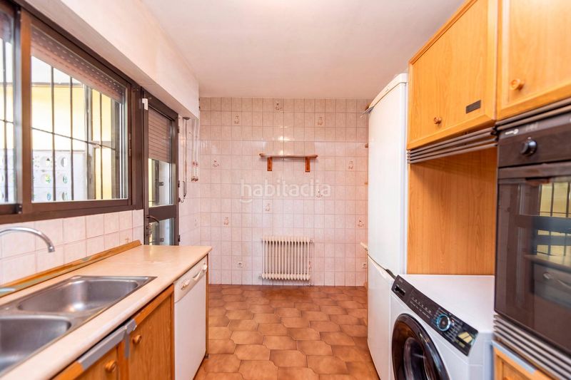 Foto e387c51b-31a9-4e07-81ab-11dfbf596cd7. Casa adossada amb calefacció aparcament a Colonia Torrelodones