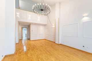 Location Duplex à Alemania 121. Exclusivo dúplex de 133 m2 con terraza acristalada, garaje y mag