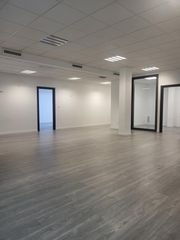 Miete Geschäftsraum  De rafael alberti. Bonito y amplio local en perfecto estado para comercio u oficina