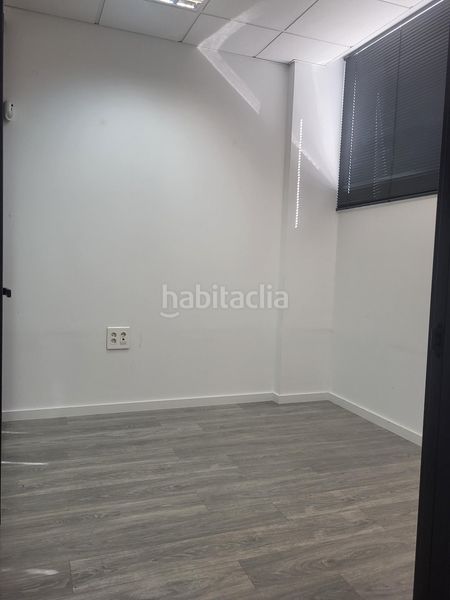 Foto 5278ed48-29d1-48f8-bfd8-78d10b119434. Alquiler local comercial bonito y amplio local en perfecto estado para comercio u oficinas en Alaquàs