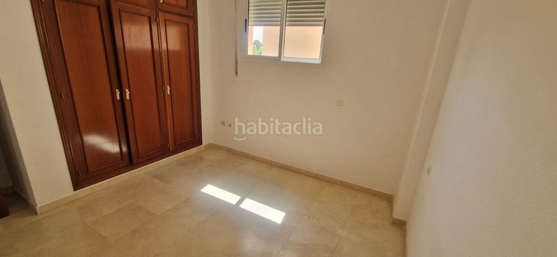 Foto 752202f3-8760-49ac-b544-d54e140b14c6. Alquiler piso luminoso piso con garaje y placas solares junto a la estación santa justa en Sevilla