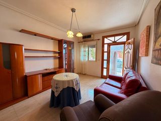 Miete Erdgeschoss  Calle camino barnuevo. Piso de 3 dormitorios para entrar a vivir en una de las zonas má