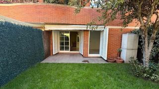 Appartement  Fray luis de leon. Magnífico piso bajo con jardín privado en urbanización cerrada d