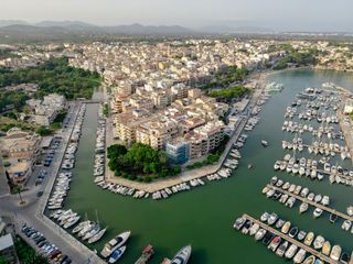 Piccolo appartamento in Porto Cristo. Amplio piso de 4 dormitorios con ascensor a solo 2 minutos de la