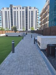 Affitto Piccolo appartamento  Calle jesús pajares. Piso a estrenar en la zona mas moderna de alcalá.