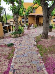 Casale in Vallmoll. Masia encantadora estilo bohemio