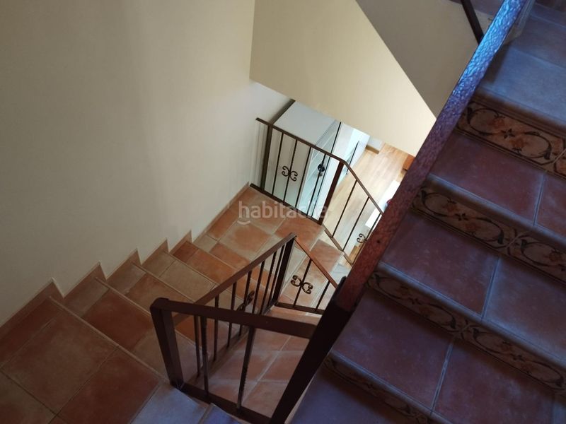 Foto f68e4ec3-1b4a-46e1-8344-4d5f82822586. Casa amb aparcament a Benifallet