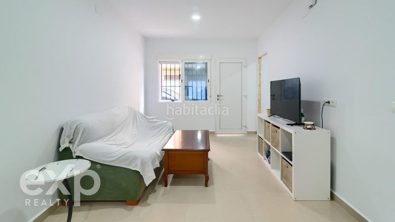 Foto d3ace537-9066-4c80-a961-7f5af4c5b200. Casa amb aparcament a Algemesí
