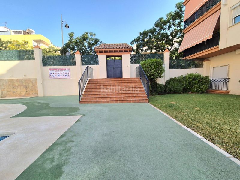 Foto 7cdd457e-9587-42c6-a911-9d782f3d25d1. Àtic amb calefacció aparcament piscina a Huerta Nueva Estepona