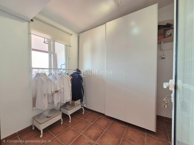 Foto b6bde235-9be5-4183-85ef-2ee82ff750e8. Àtic amb calefacció aparcament piscina a Huerta Nueva Estepona