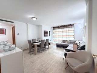 Apartament a Carrer FONOLL