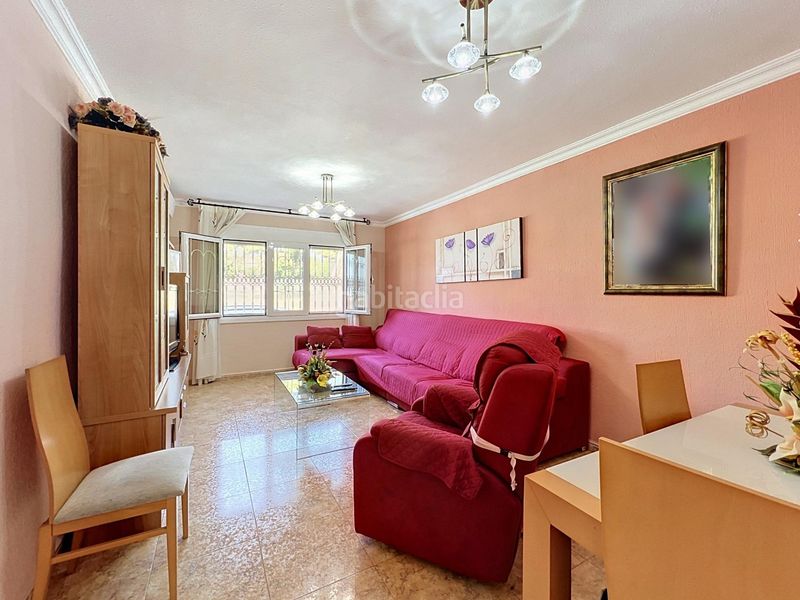 Foto b2d89c6c-dbaa-40d2-84e3-318649aeb68c. Casa adossada amb aparcament a puebla de Vícar Vícar