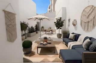 Pis  Calle de sant isidor. Exclusivo bajo con gran patio privado y garaje independiente en