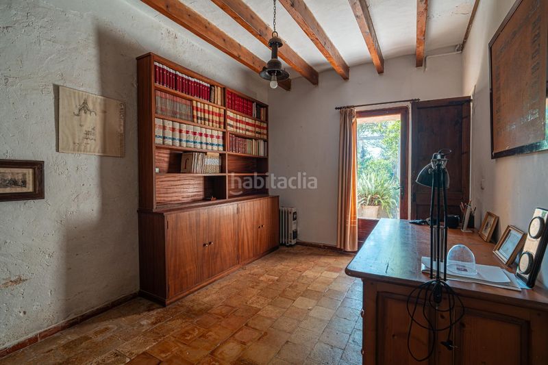 Foto b602a8e4-5f87-4944-bed2-73fe232fb777. Masia amb aparcament a Pòrtol Marratxí
